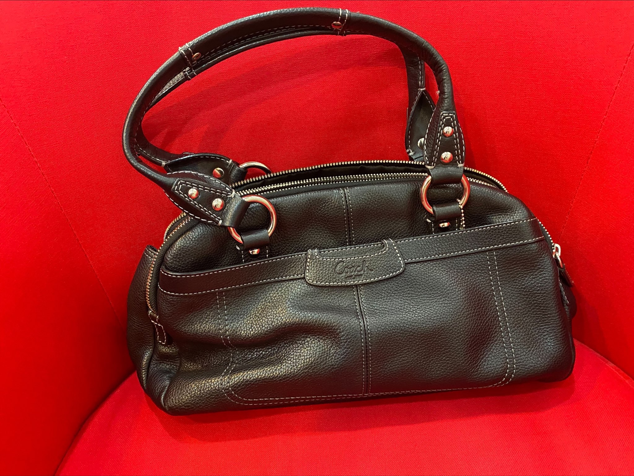 Coach black leather shoulder bag